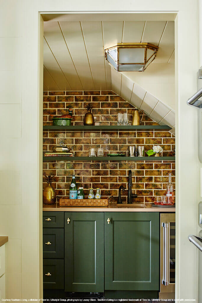 2017 southern living idea house butlers pantry with green cabinets