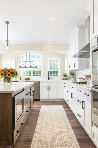 Are Black and White Kitchen Cabinets Back in Fashion ·